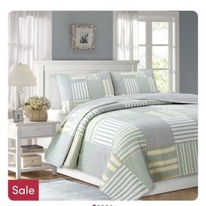 Striped Patchwork Bedding Set